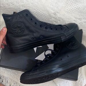 (BRAND NEW) All Black Leather high top Converse